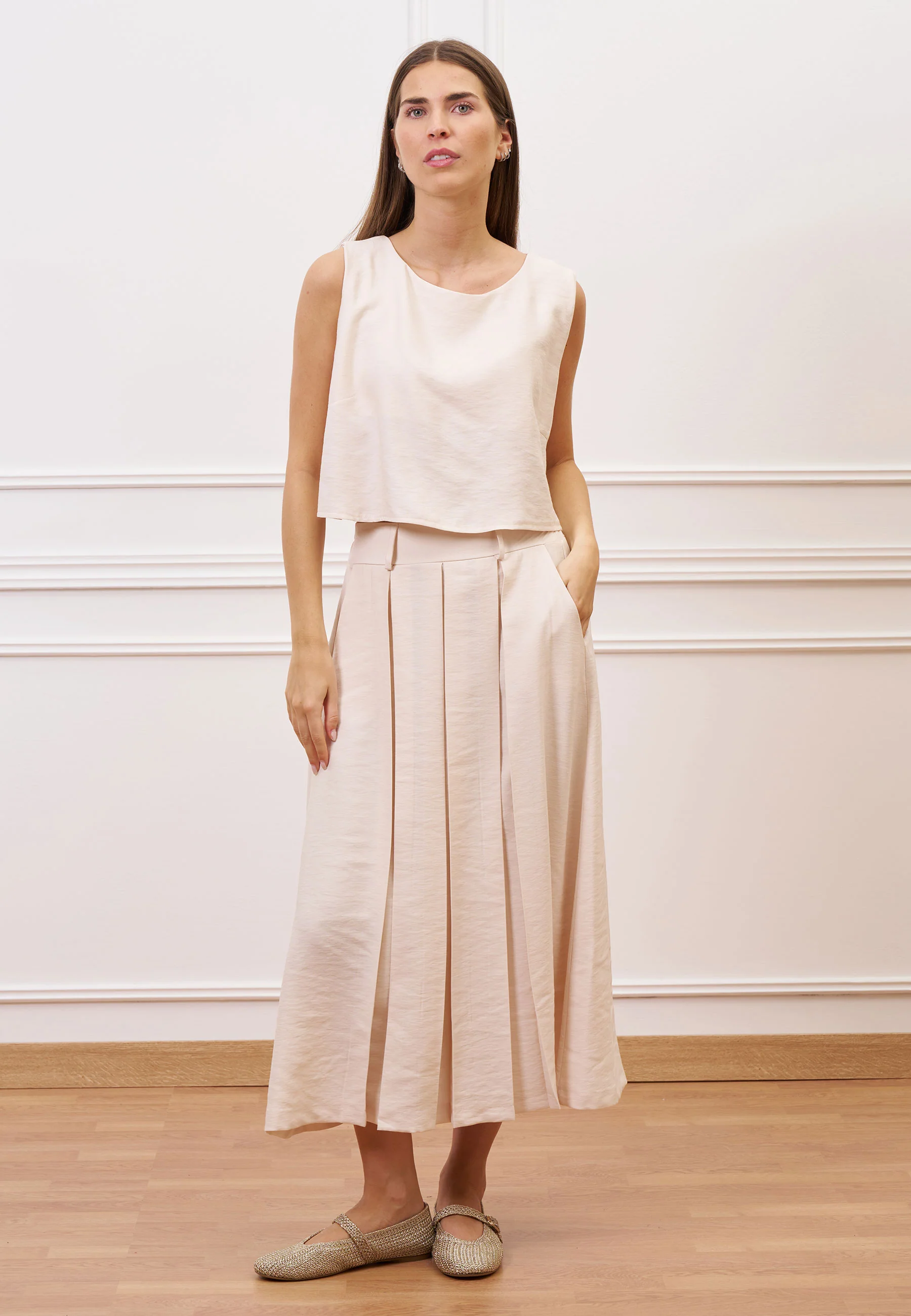 Blusa crop smanicata in viscosa - AVORIO - Image 2