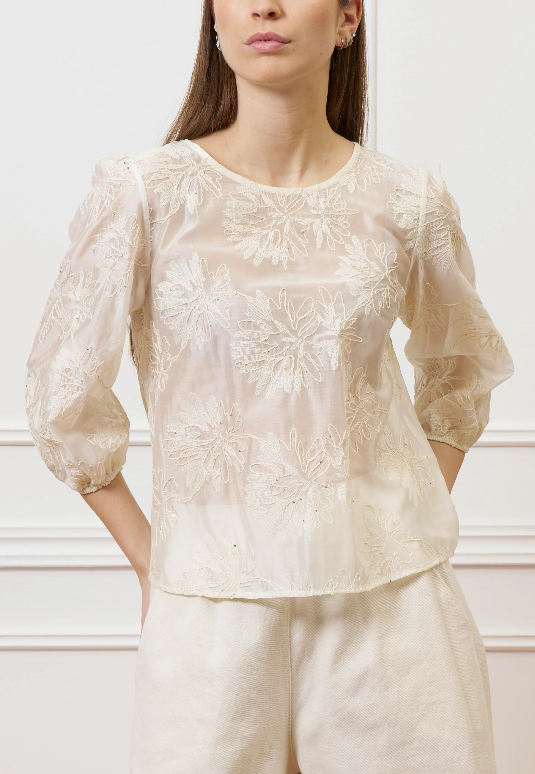 Blusa in mussola ricamata - AVORIO