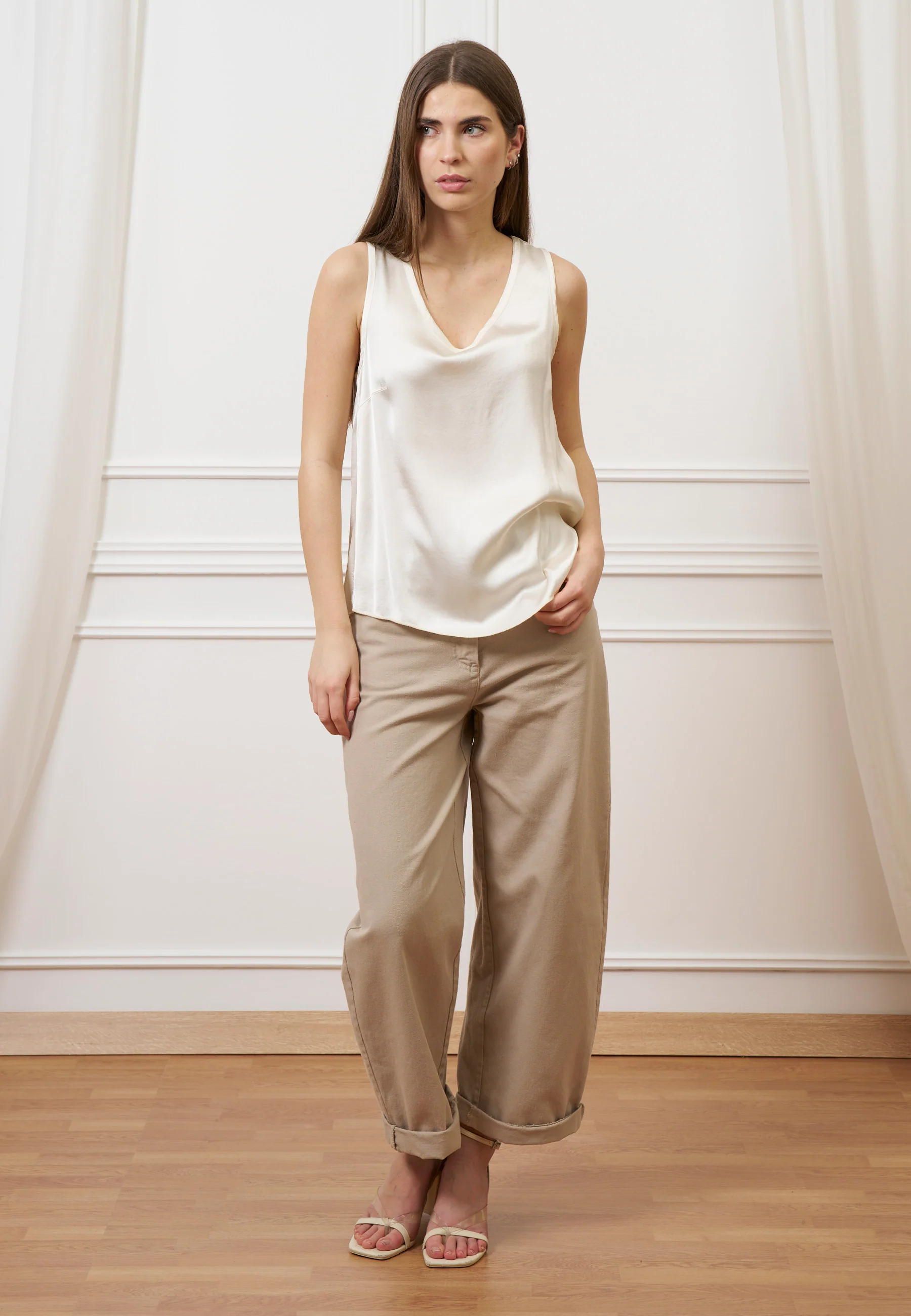 Blusa smanicata in raso di viscosa - AVORIO - Image 4