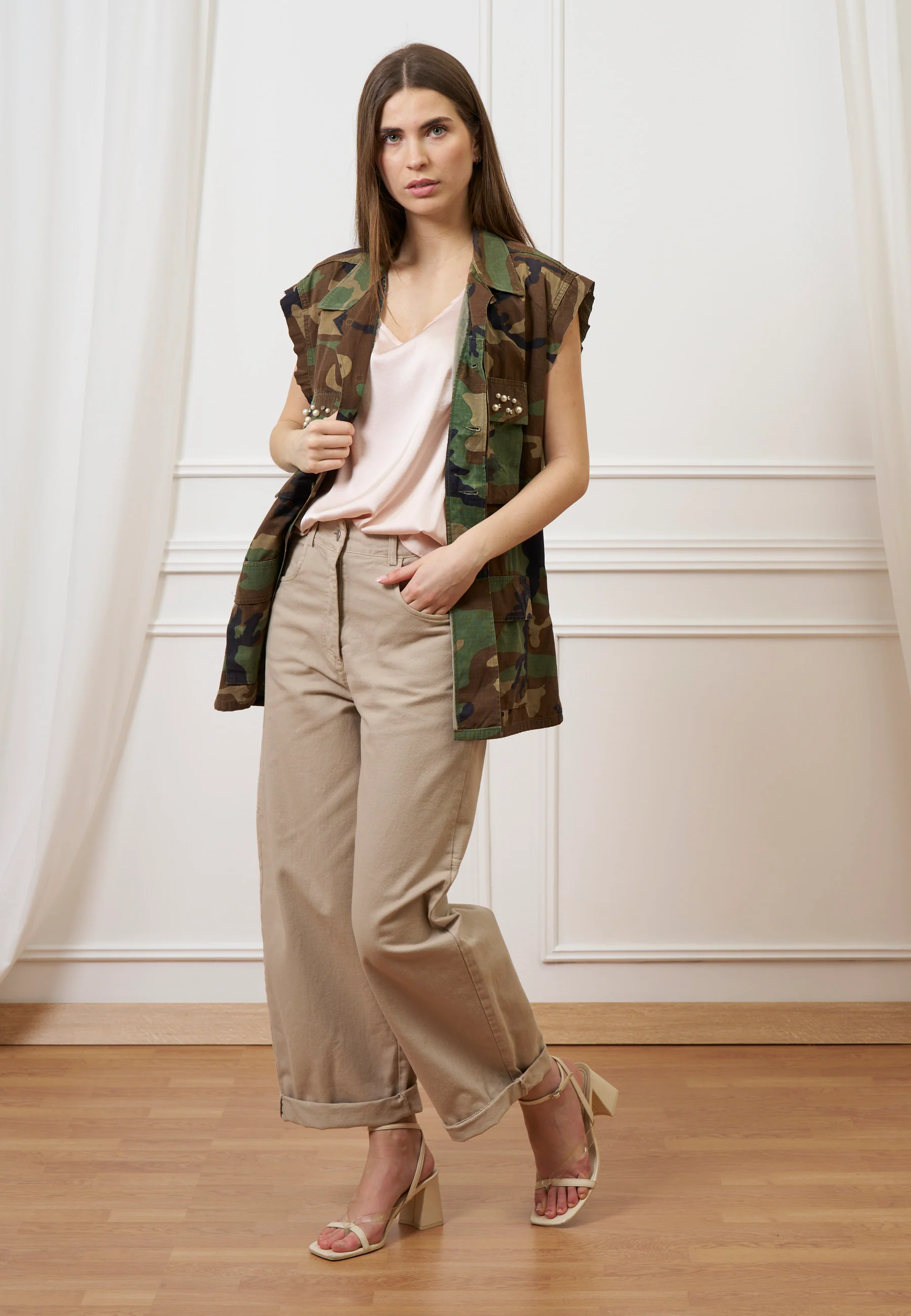 Blusa smanicata in raso di viscosa - CIPRIA - Image 7