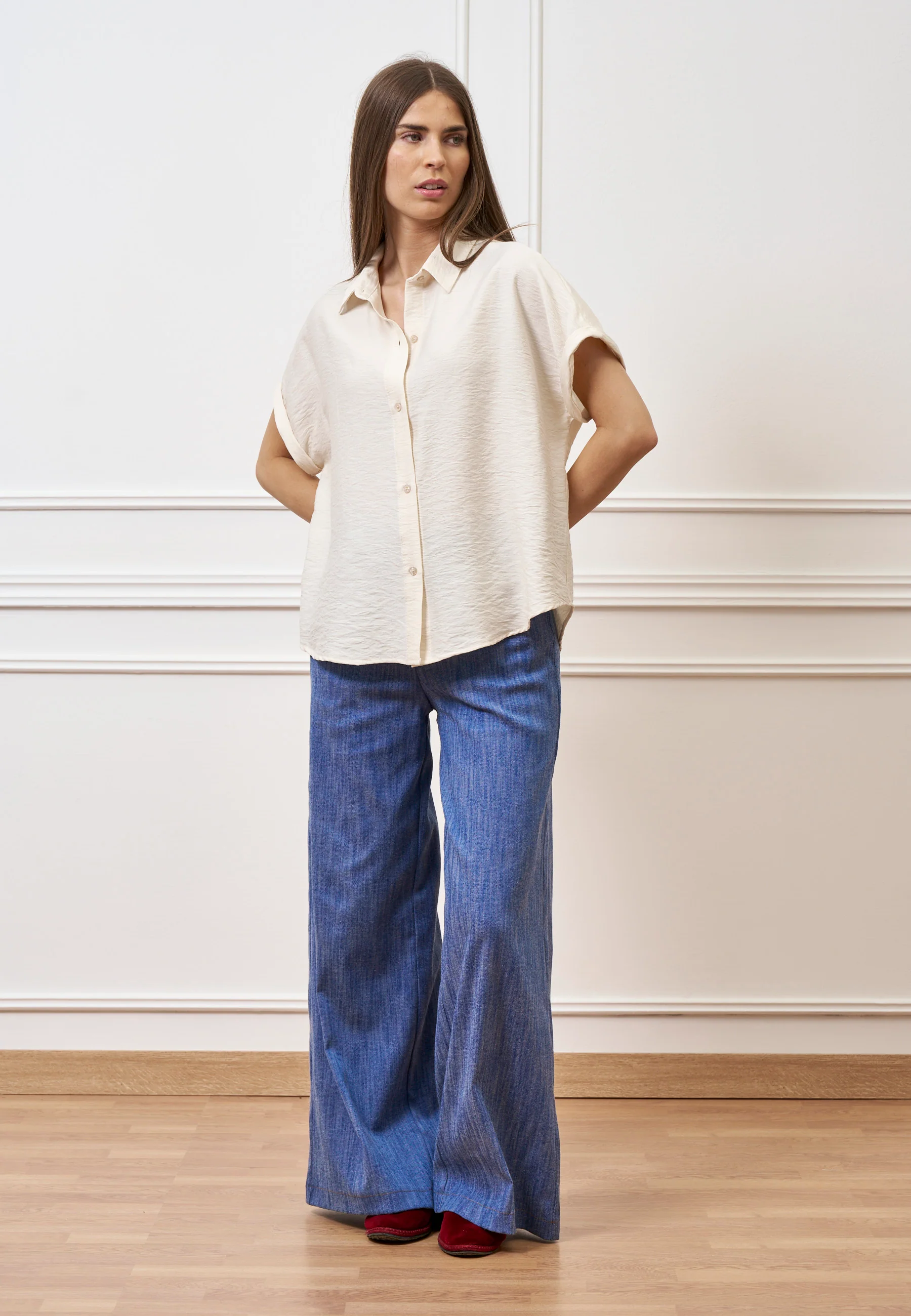 Camicia ampia in viscosa con maniche corte - BEIGE - Image 6