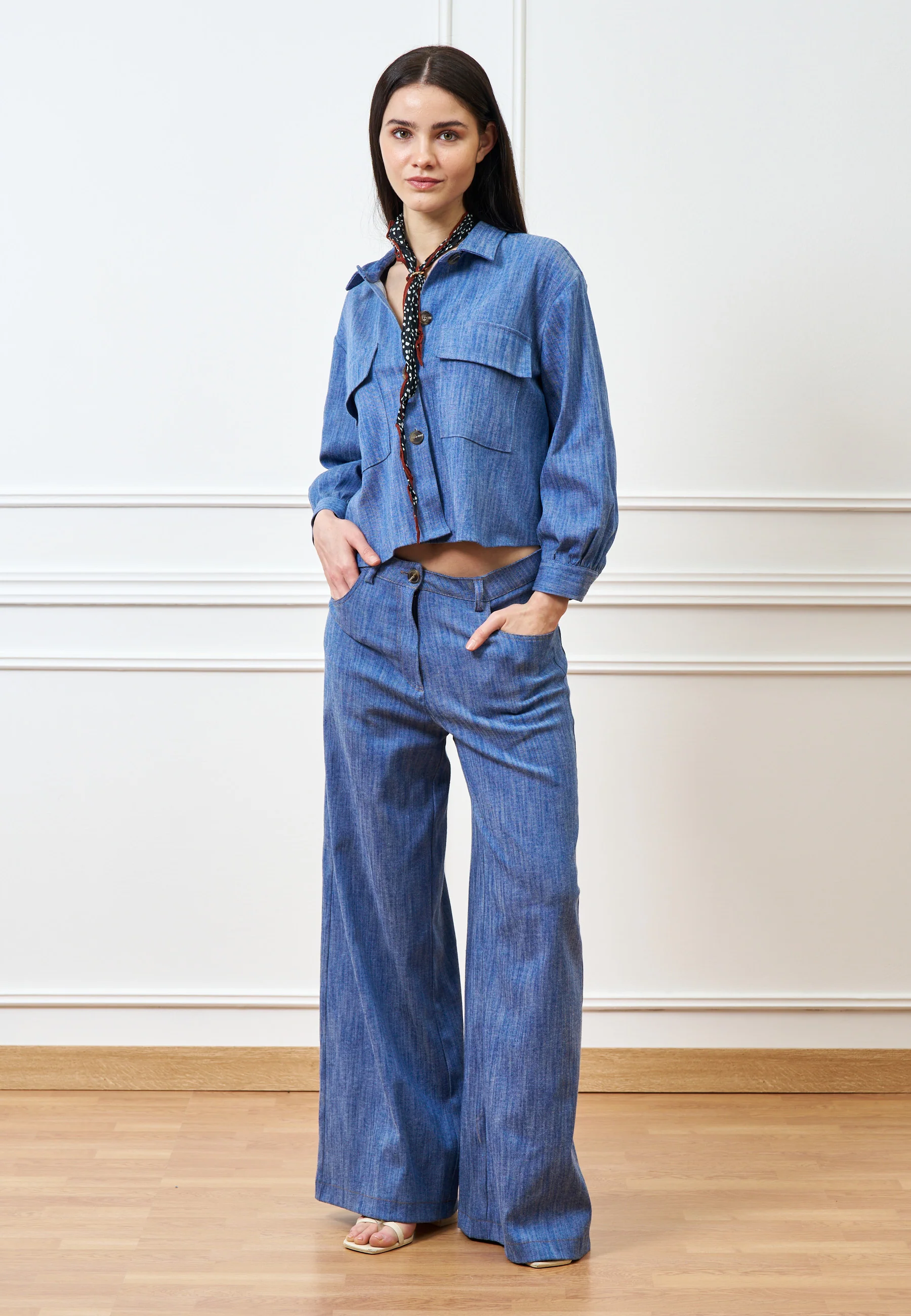 Camicia crop effetto denim - BLU - Image 4
