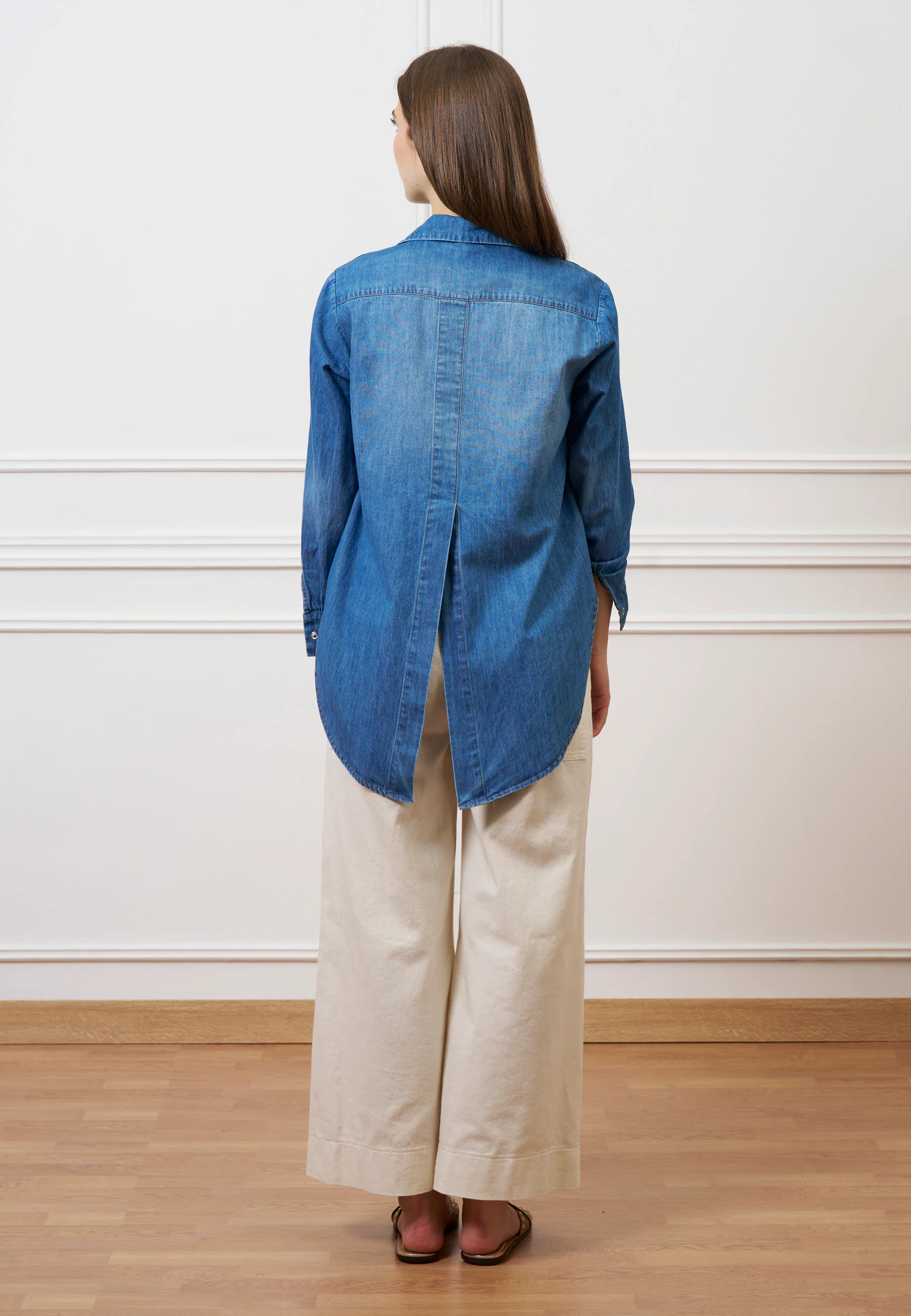 Camicia in denim con spacco sul retro - BLU - Image 5