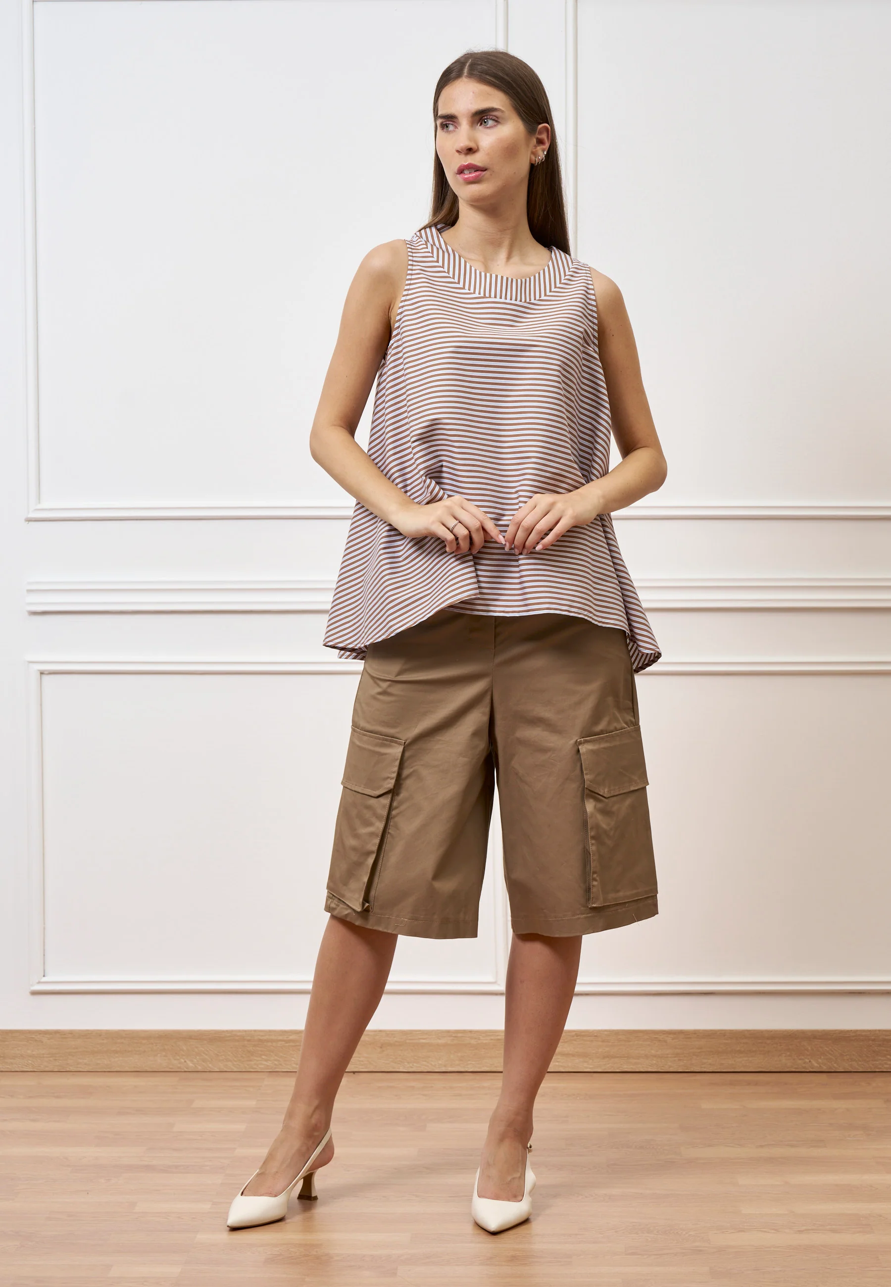 Camicia smanicata a righe - MARRONE