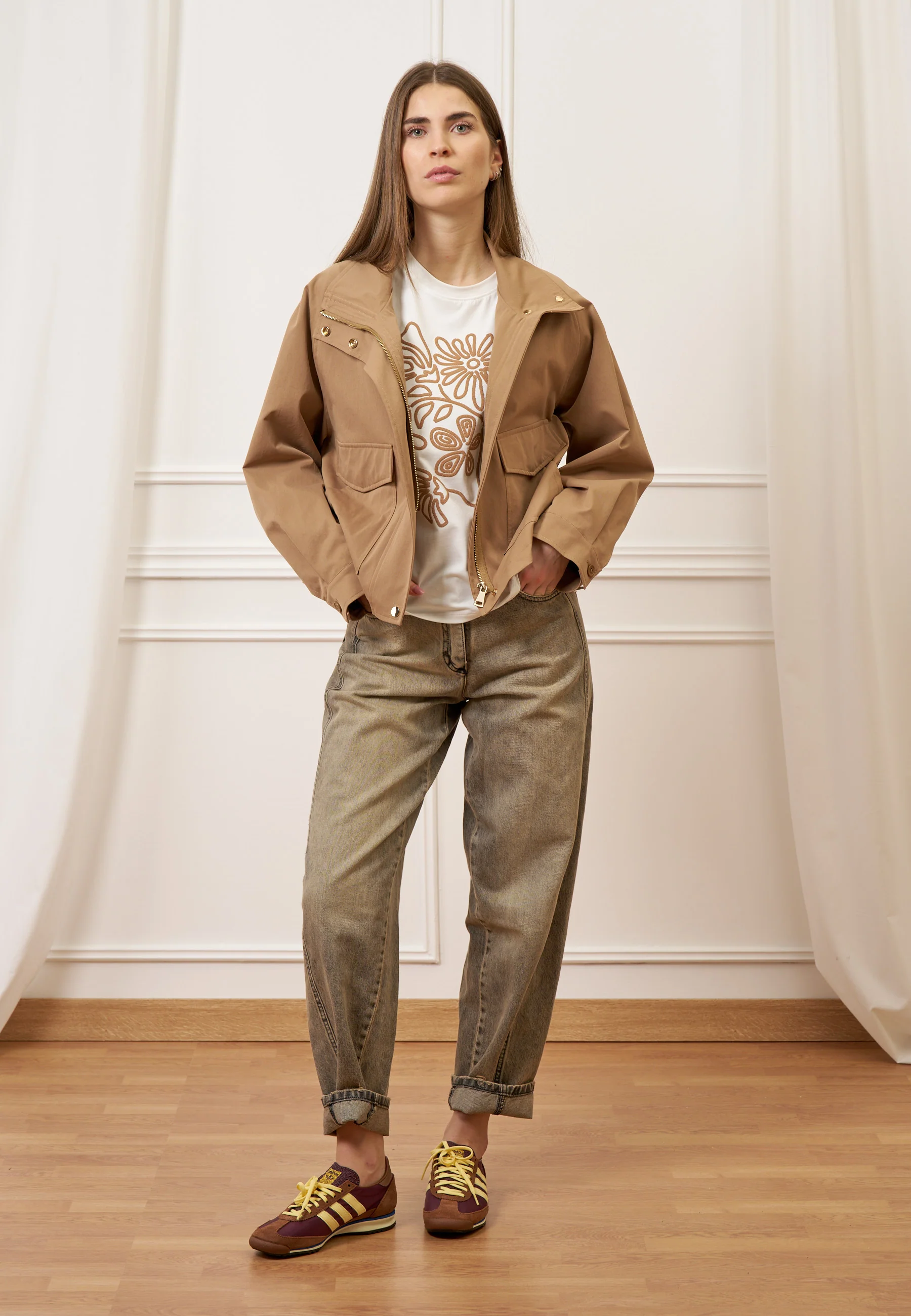 Giubbino con tasche frontali - BEIGE - Image 3
