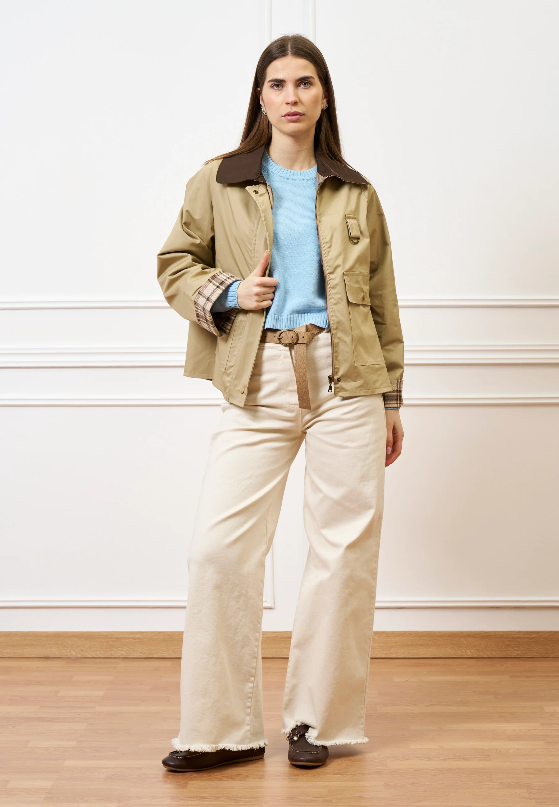 Giubbino corto con collo a contrasto - BEIGE - Image 4