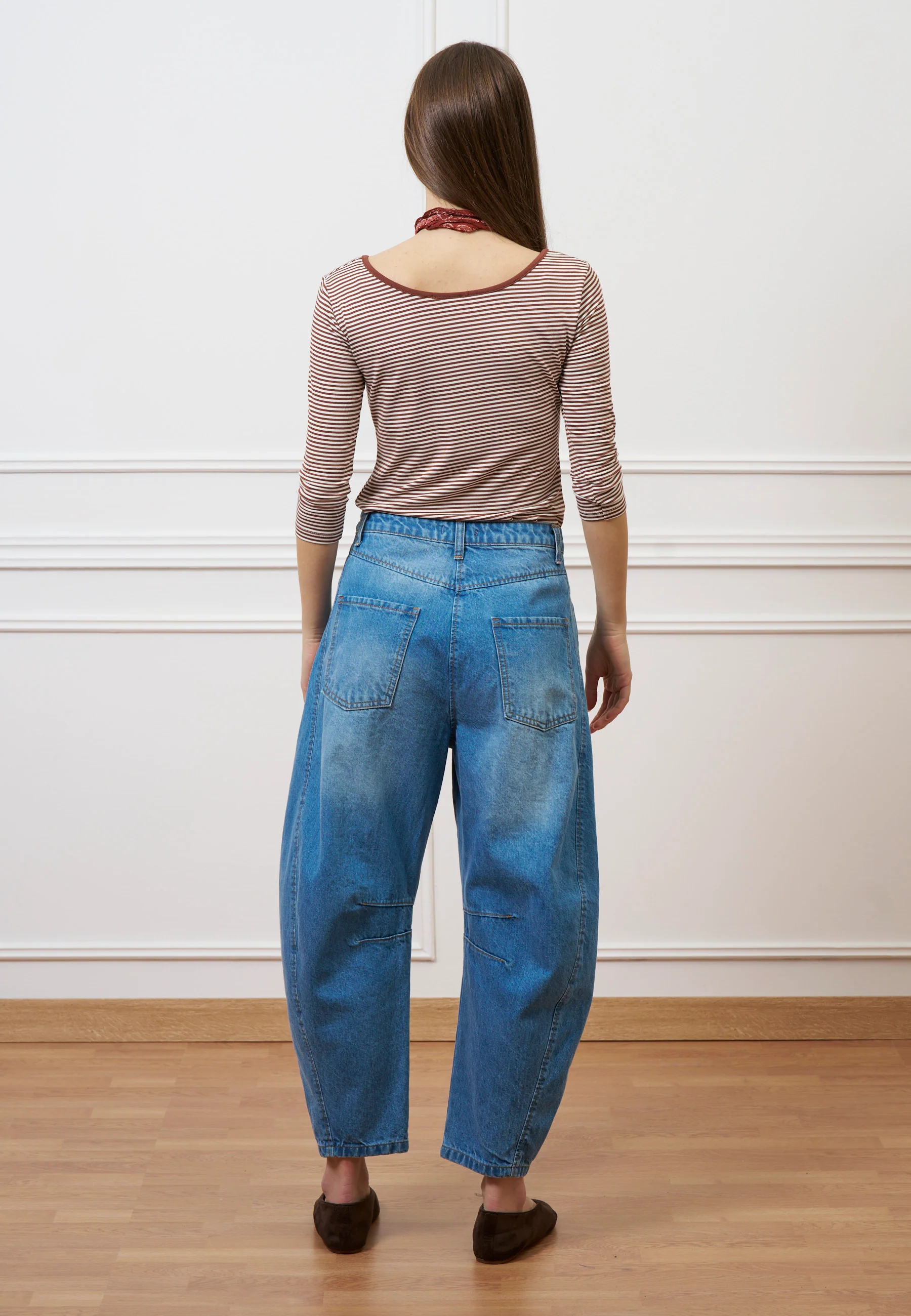 Jeans a vita alta con cuciture - BLU - Image 5