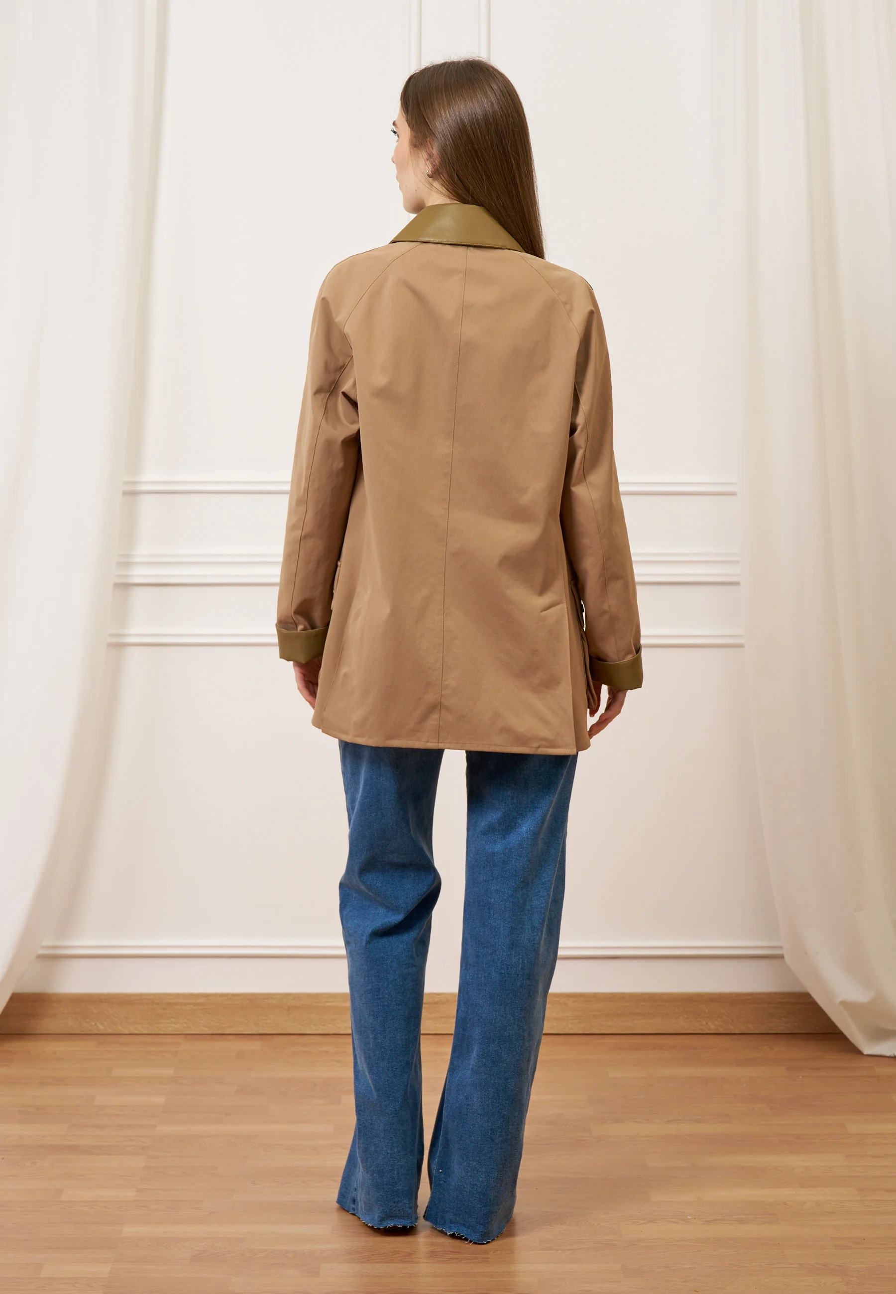 Jeans con fondo taglio vivo - JEANS - Image 16