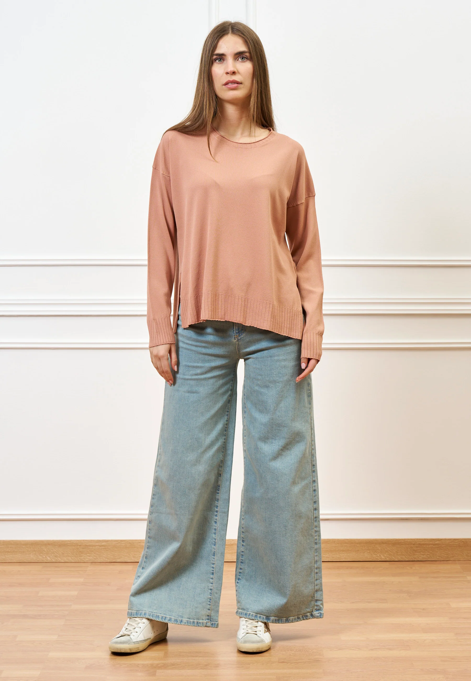 Jeans con gamba ampia a vita alta - JEANS - Image 10