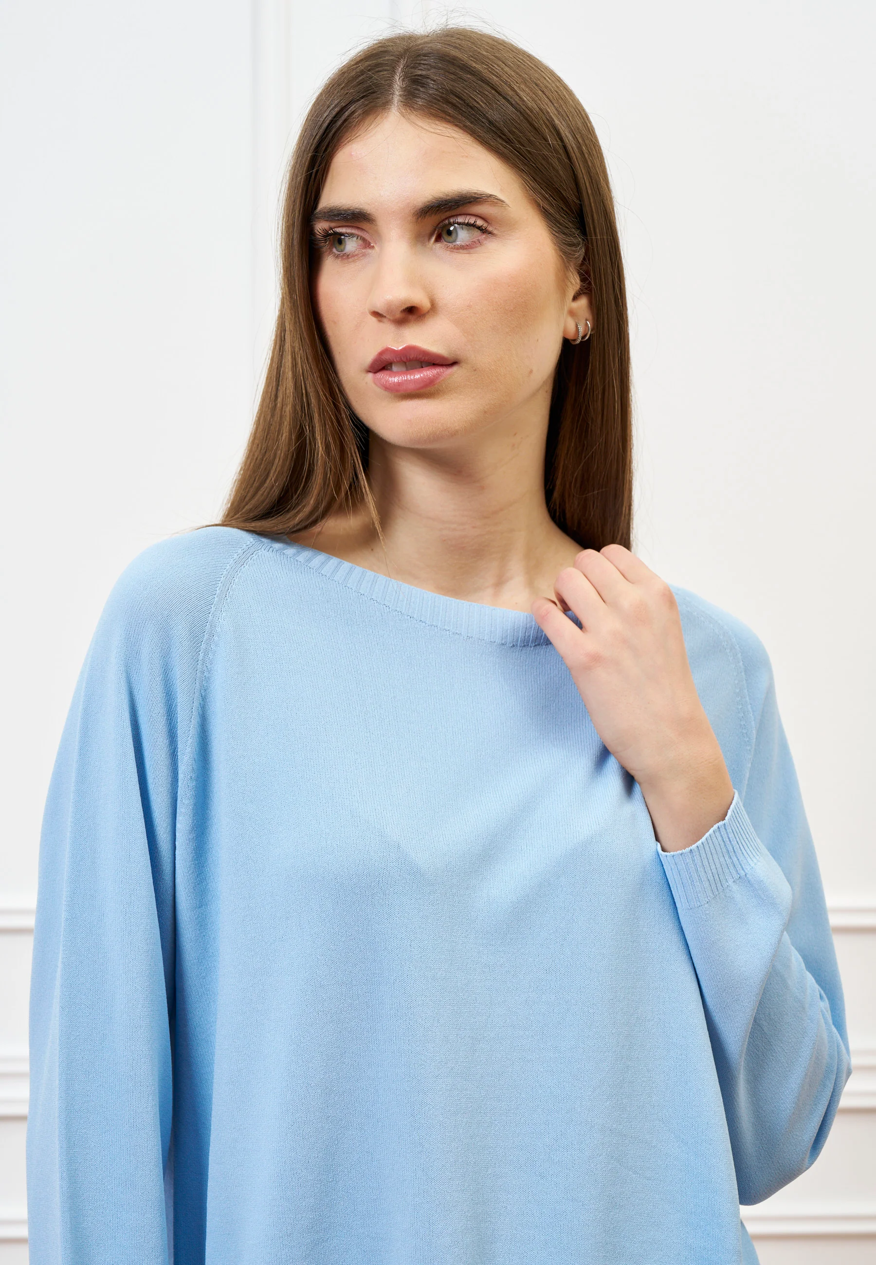 Maglia rasata con spacco sul retro - CELESTE - Image 2