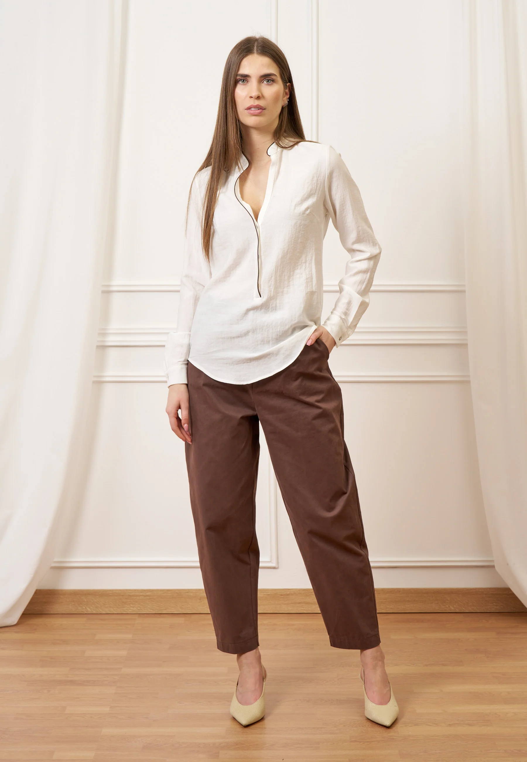 Pantalone balloon con pinces - MARRONE - Image 9