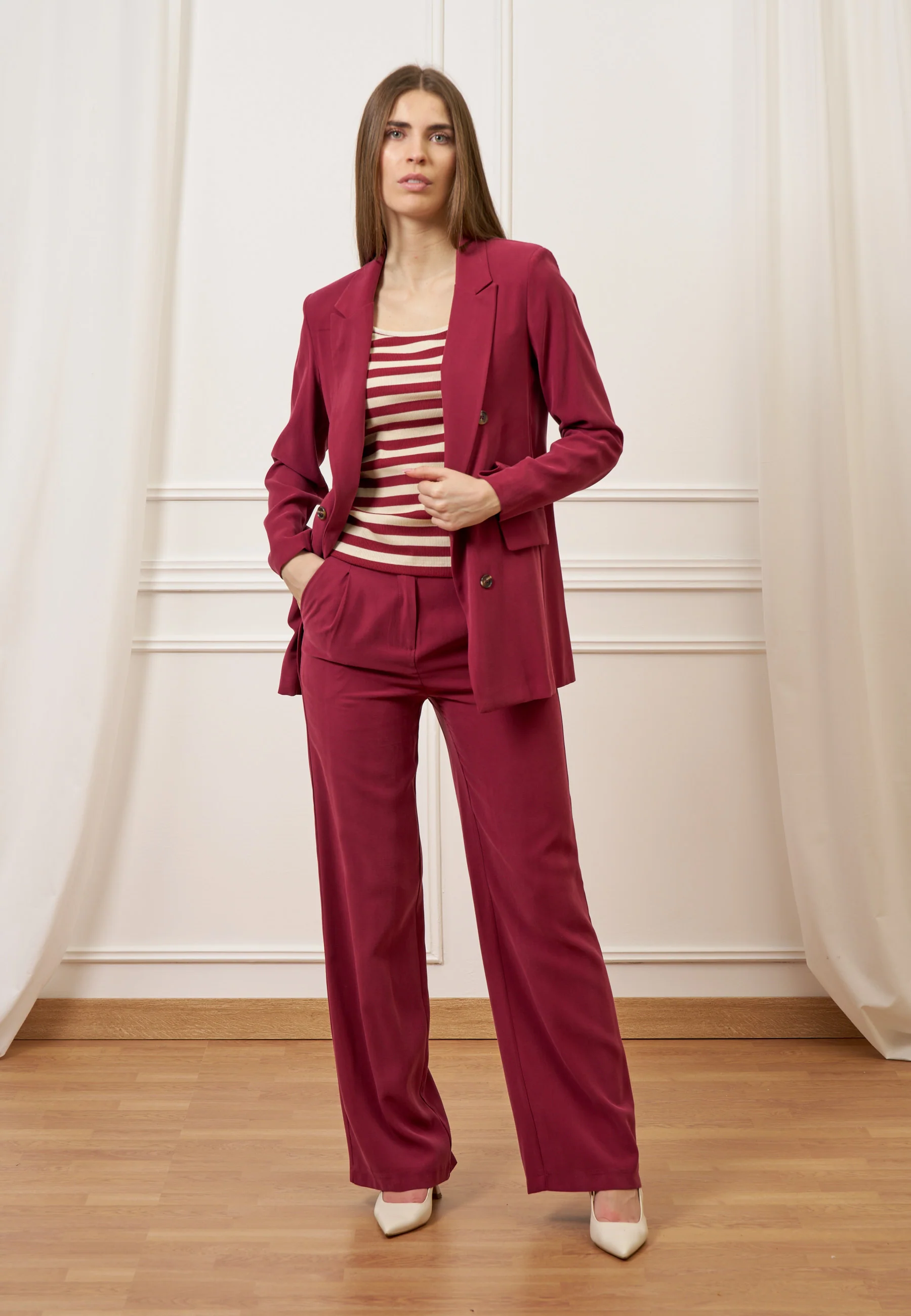 Pantalone palazzo con pinces - BORDEAUX - Image 4