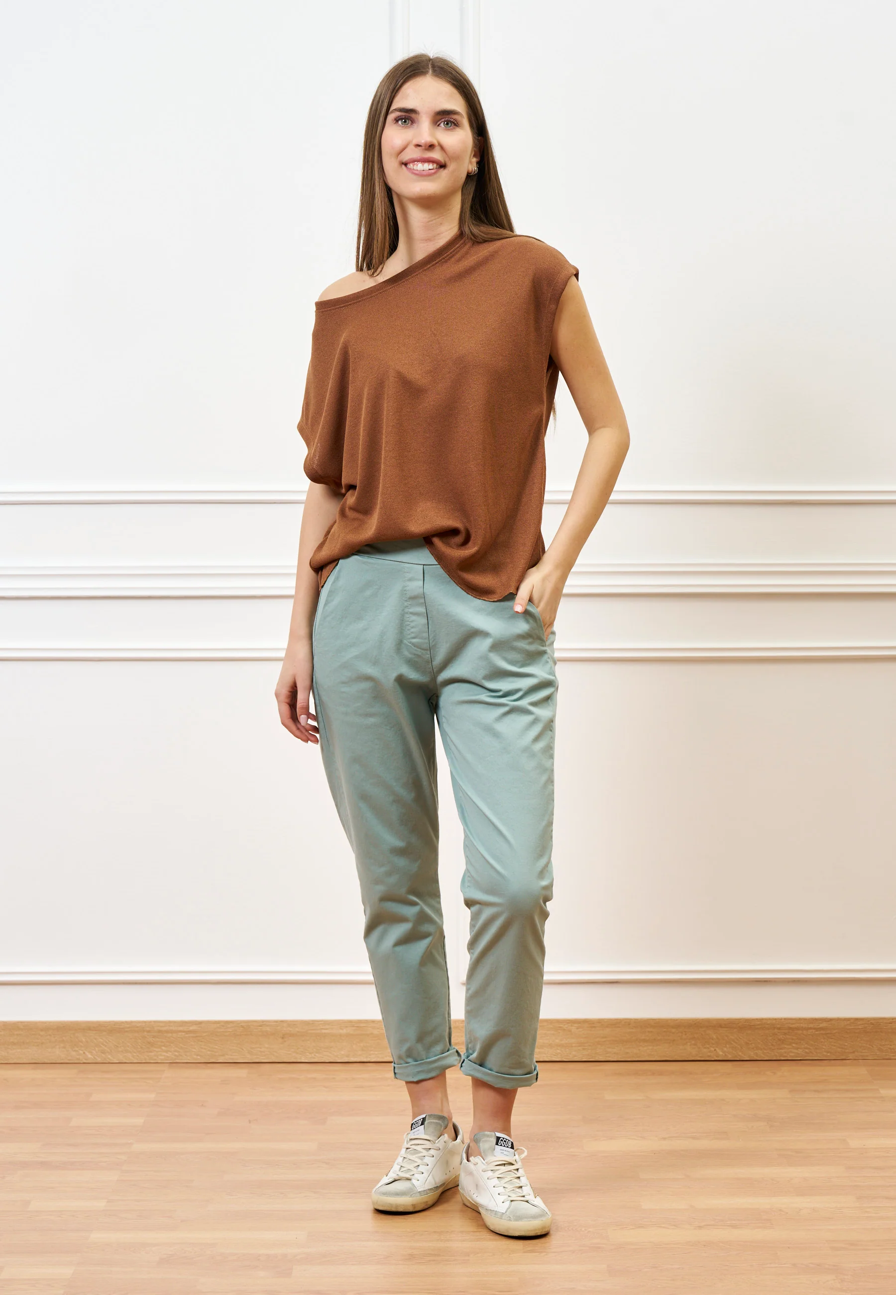 Pantalone sigaretta con elastico sul retro - SALVIA