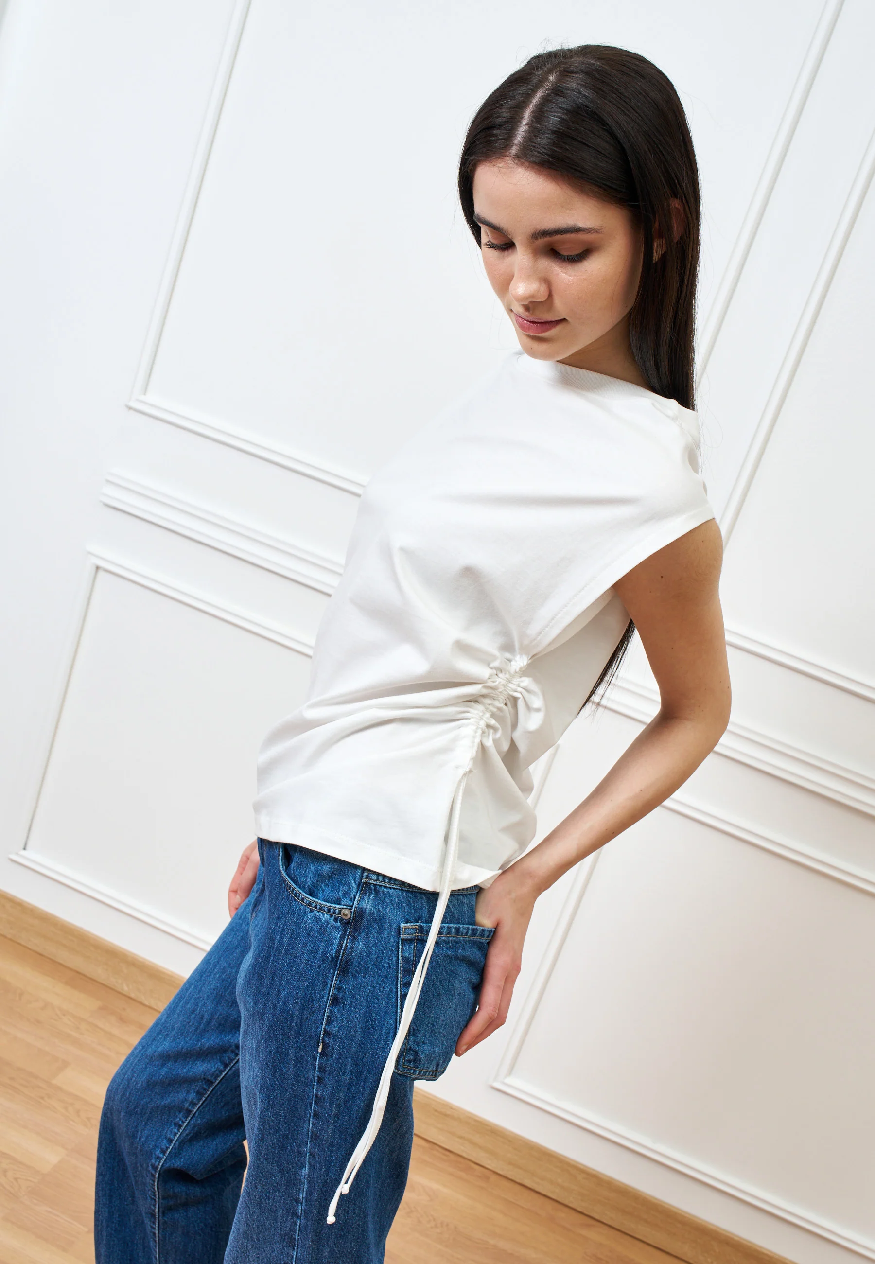 T-shirt con fianco arricciato - AVORIO - Image 2