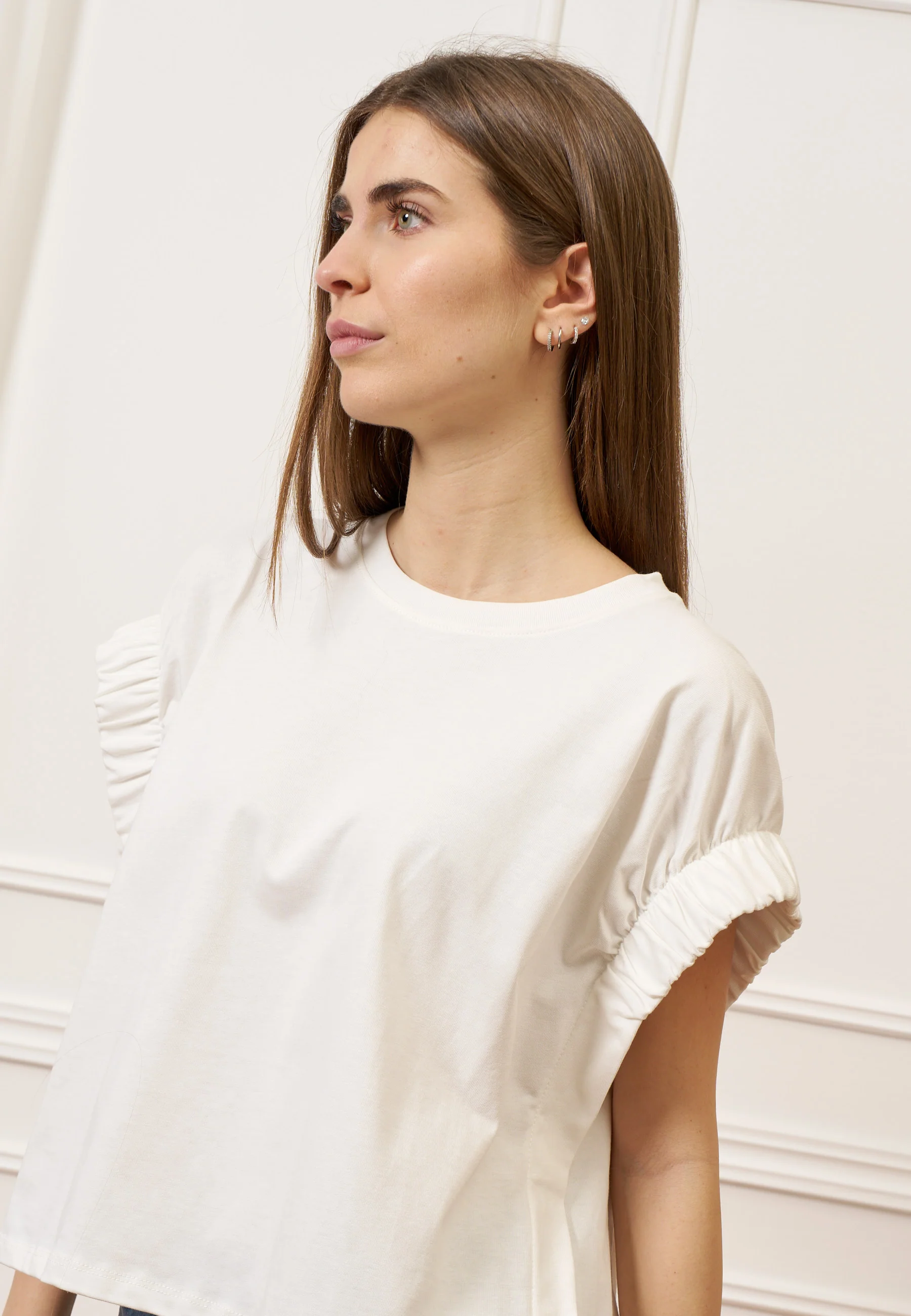 T-shirt con maniche arricciate - AVORIO - Image 3