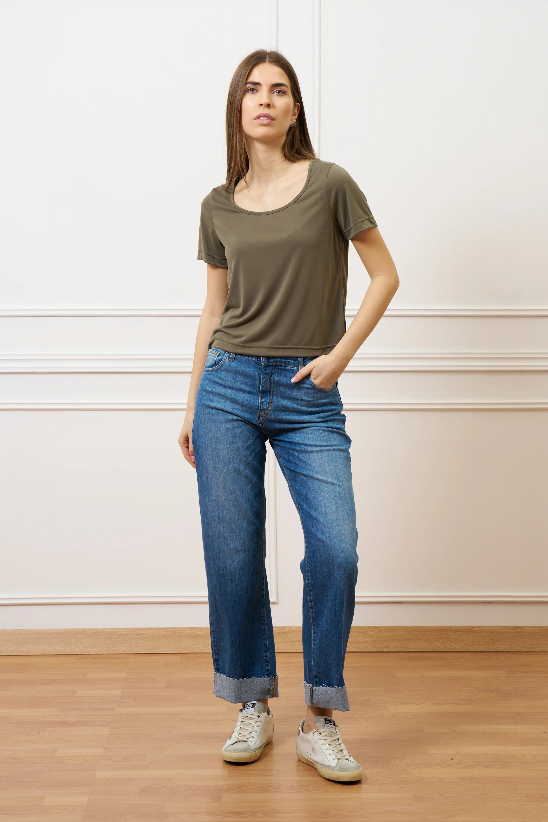 T-shirt scollo ampio in modal - MILITARE - Image 3