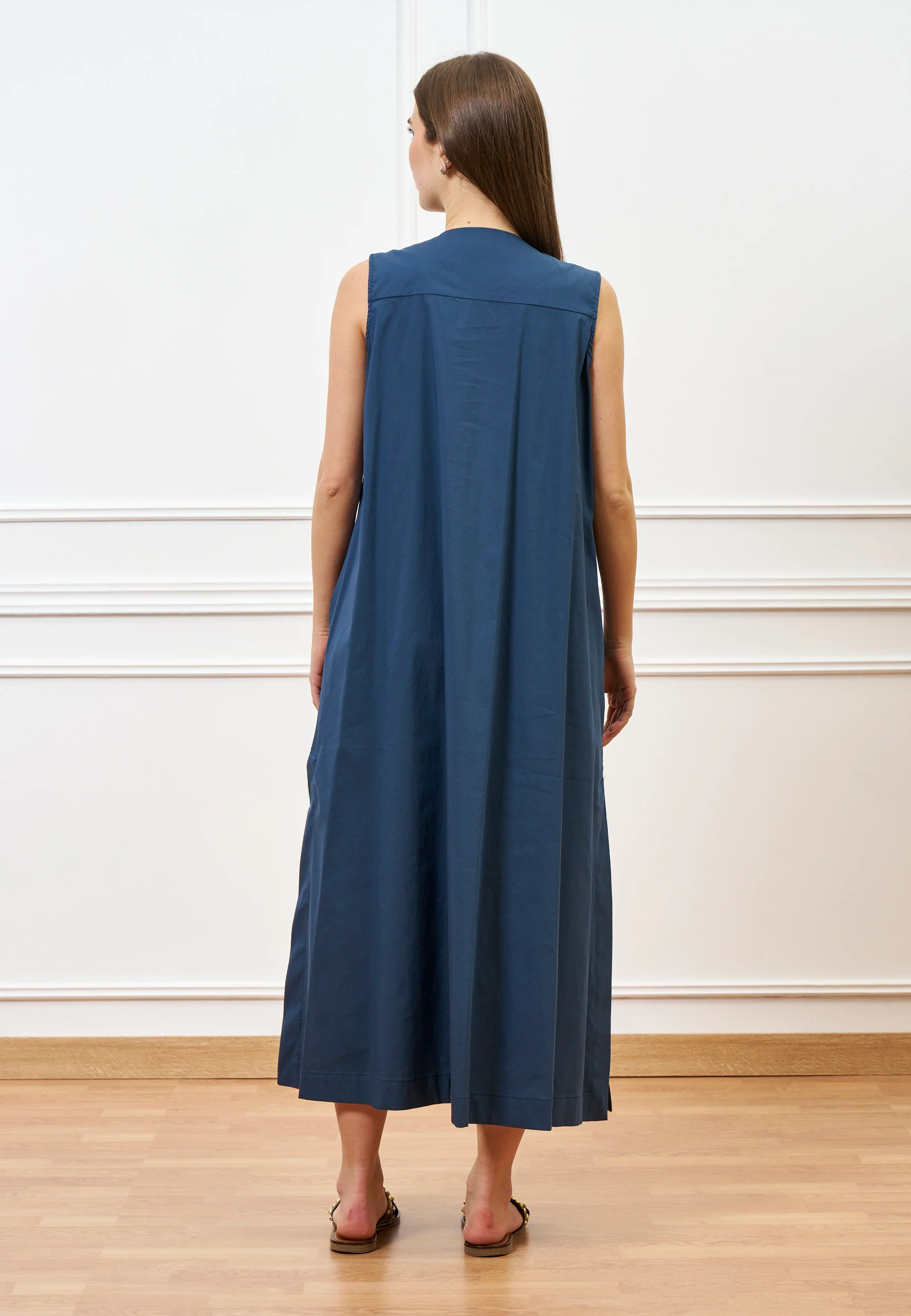 Vestito lungo smanicato in cotone  - BLU - Image 5