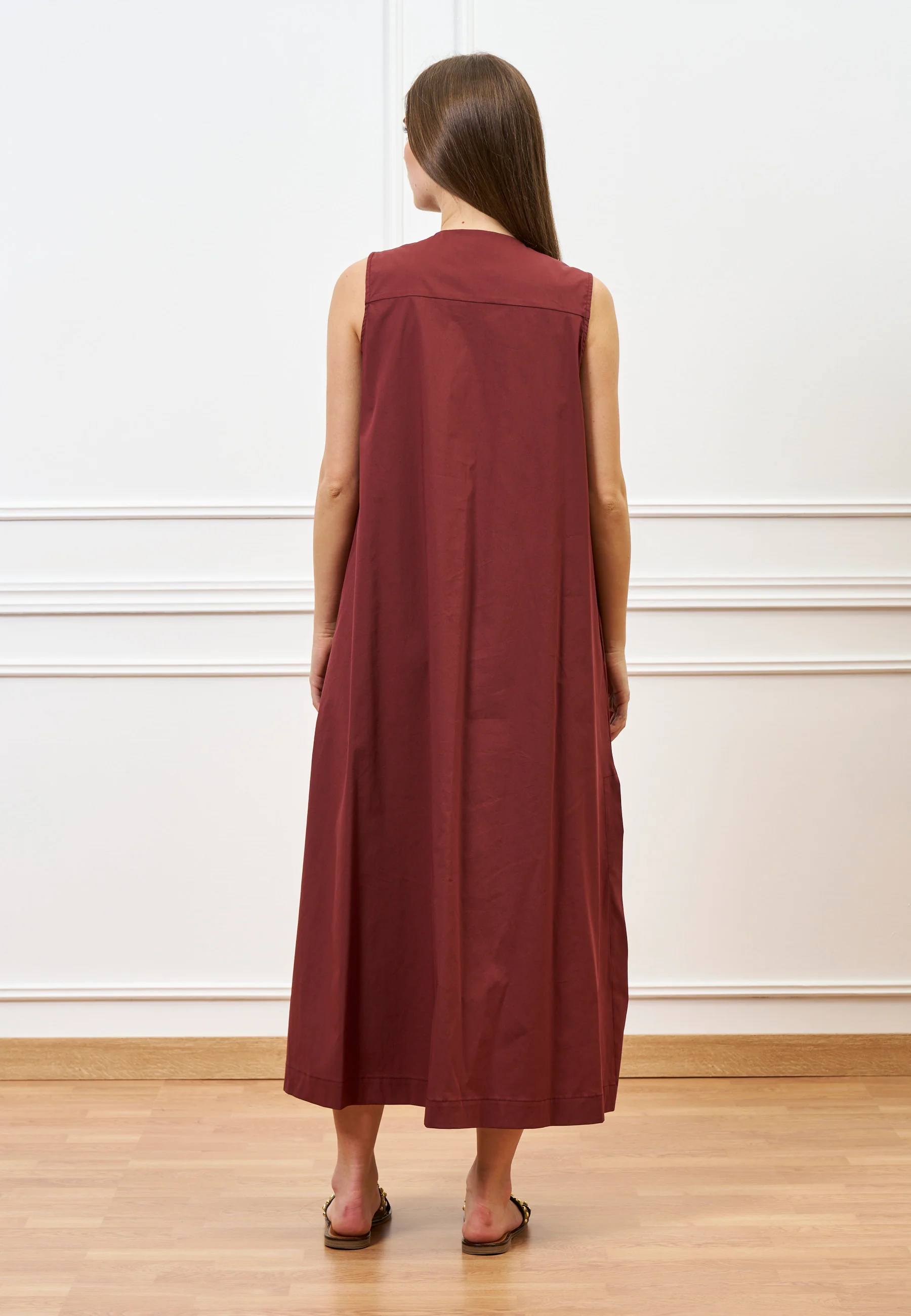 Vestito lungo smanicato in cotone  - MARRONE - Image 5